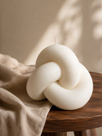 The Knot Candle