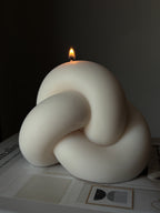 The Knot Candle